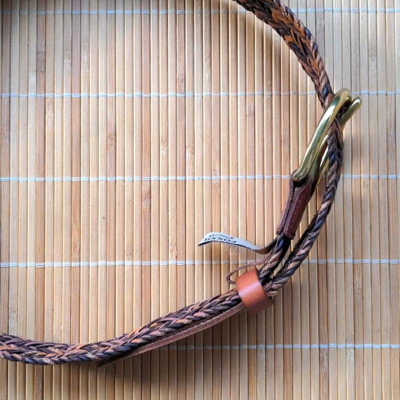 Like new Fossil brown leather belt, braided, fits 33" and smaller - Picture 3 of 9